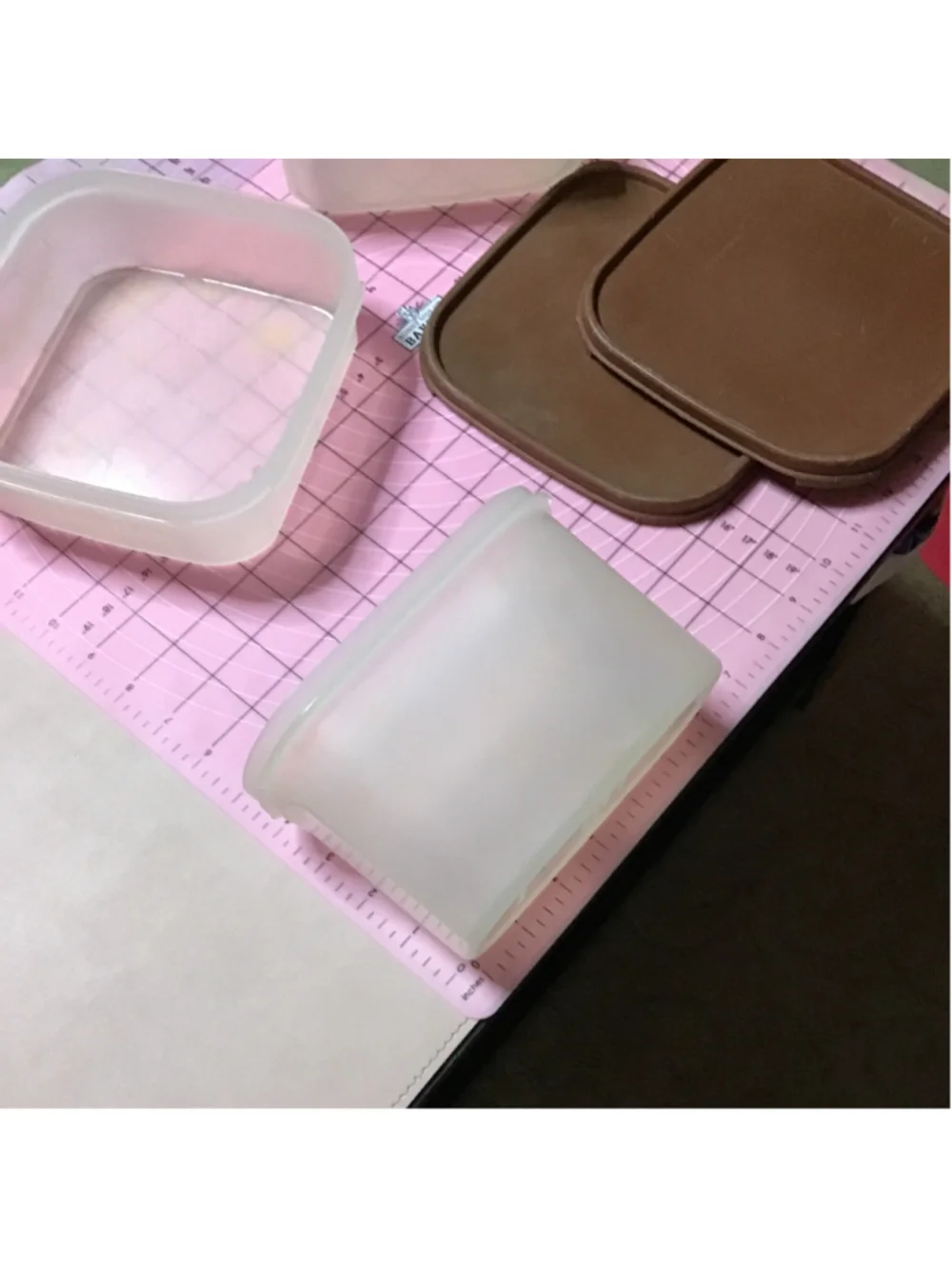 5 pc. Tupperware Food Storage Containers Set Clear Brown